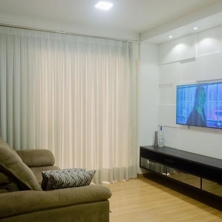 No Centro De Cascavel, Atras Do Ibis, Confortavel E Bom Gosto كاسكافيل المظهر الخارجي الصورة