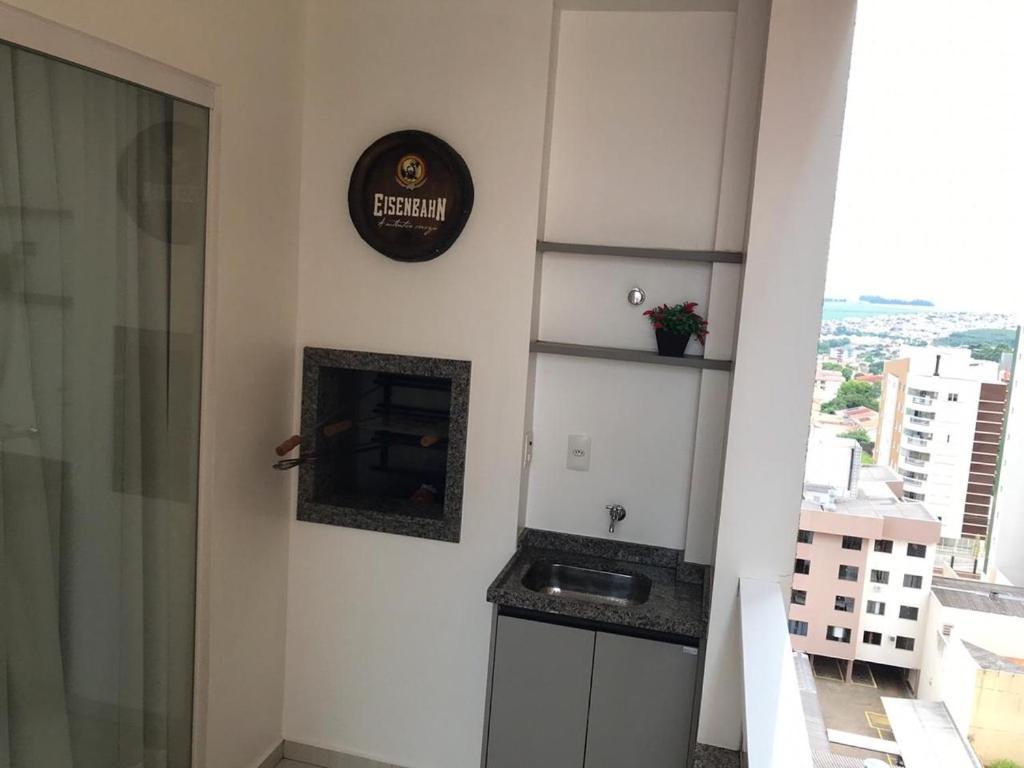 No Centro De Cascavel, Atras Do Ibis, Confortavel E Bom Gosto كاسكافيل المظهر الخارجي الصورة